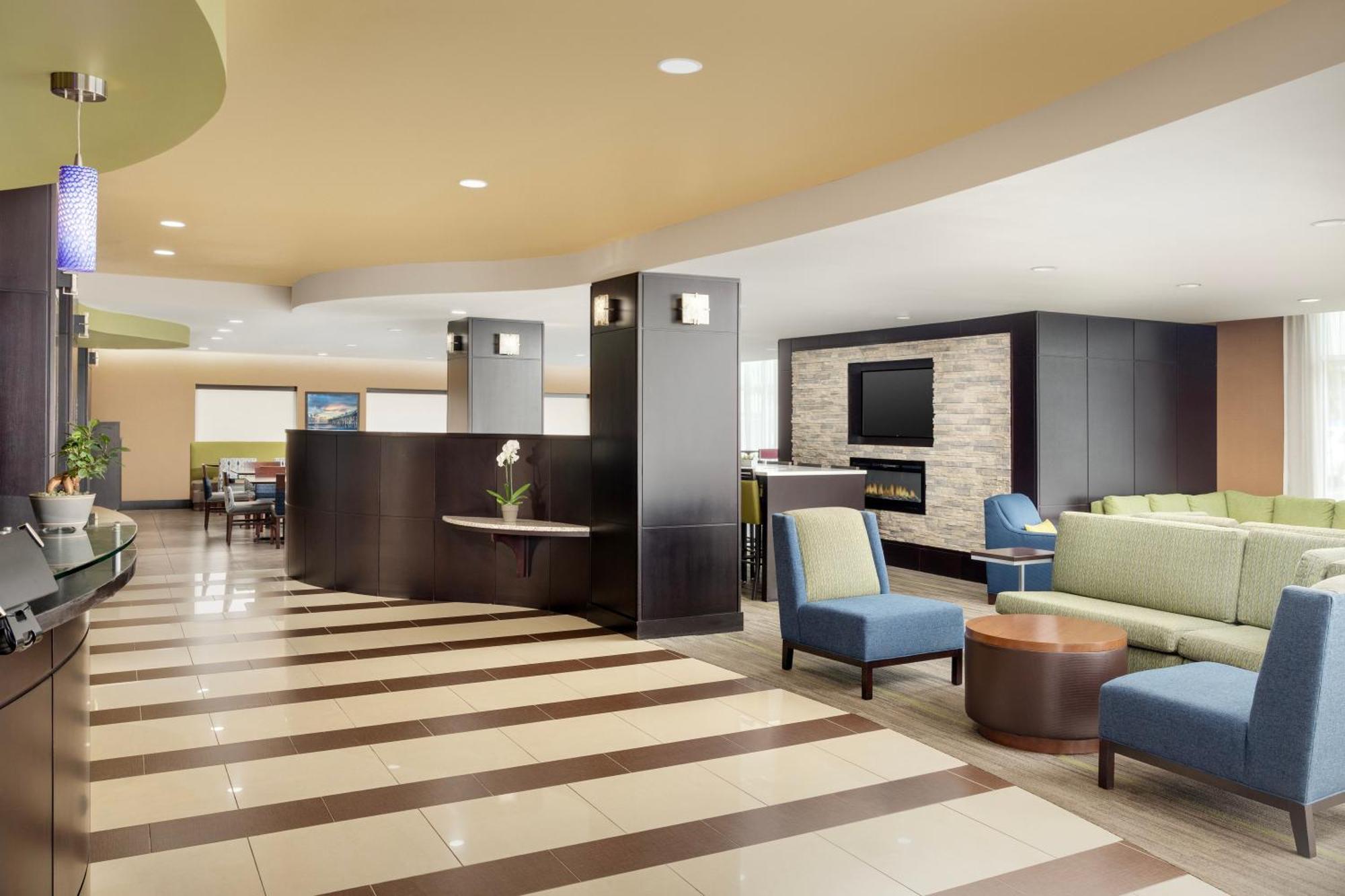 Comfort Suites Lake City Exterior photo