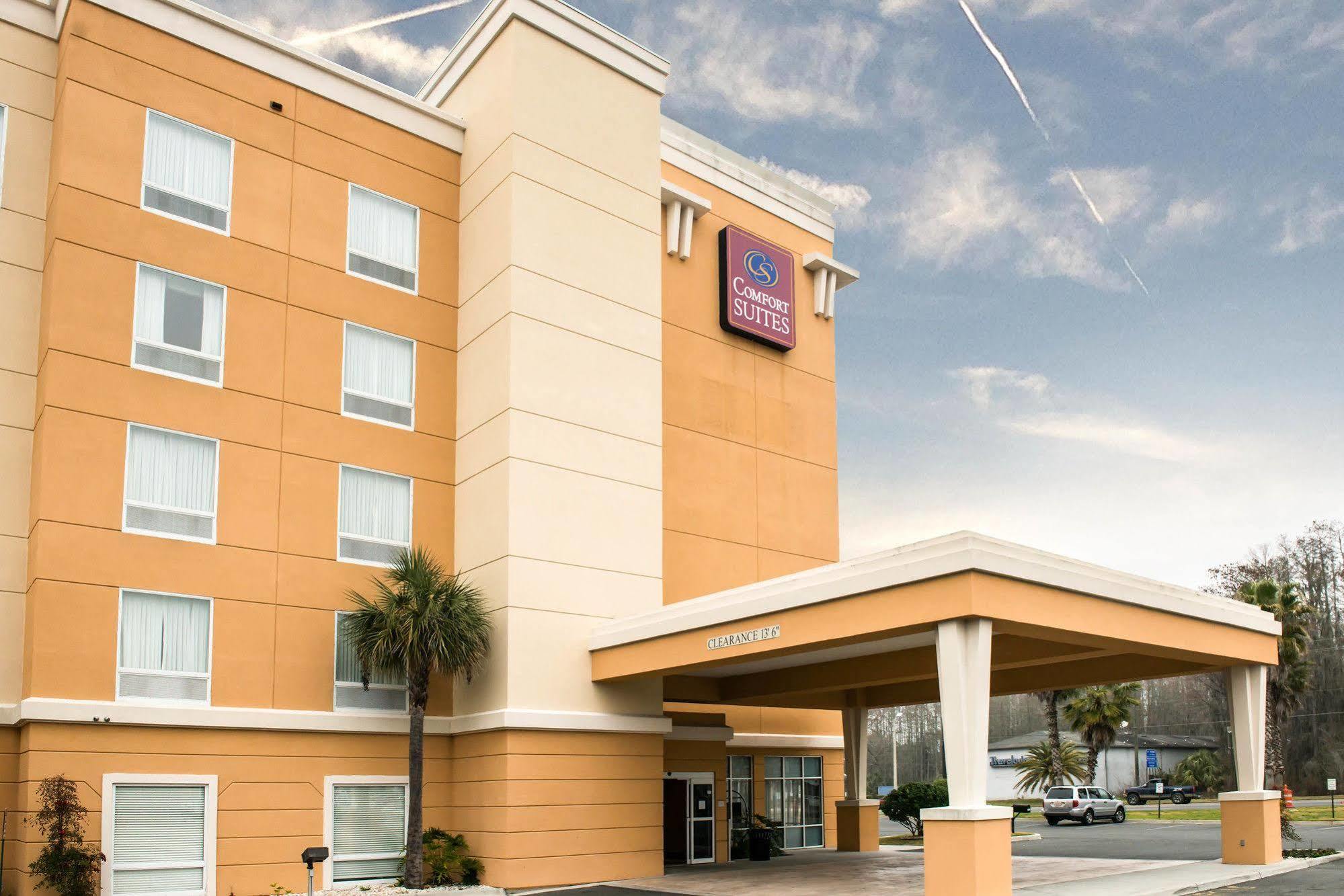 Comfort Suites Lake City Exterior photo