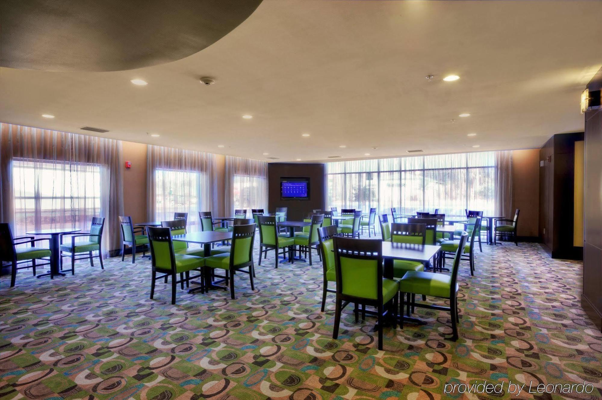 Comfort Suites Lake City Restaurant photo